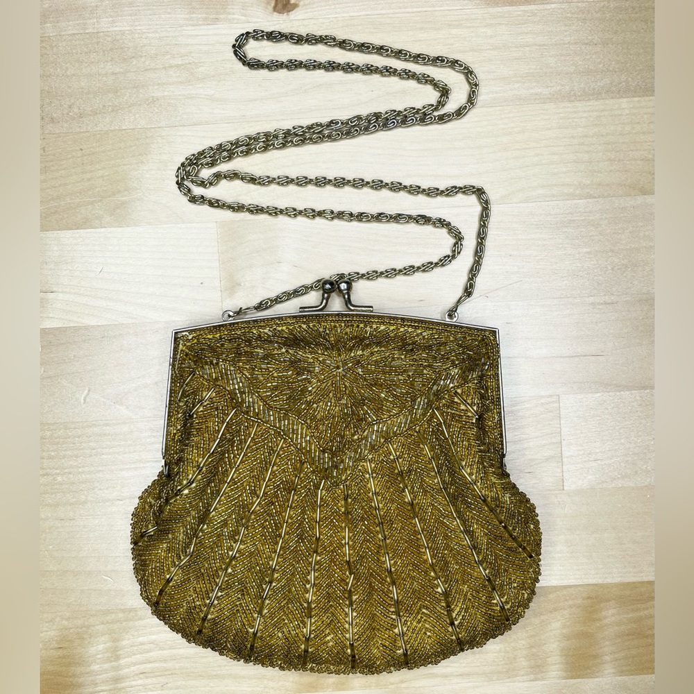 Magid 1970’s Vintage Clamshell Golden Beaded Bag with chain